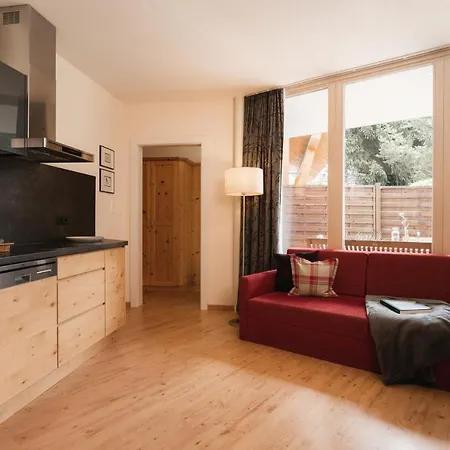 Annas Garten Апартаменты Серфаус